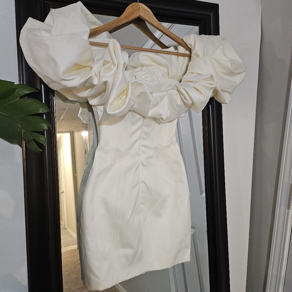 HOUSE OF CB 'Selena' Ivory Satin Ruffle Strapless Dress - Picture 9 of 13